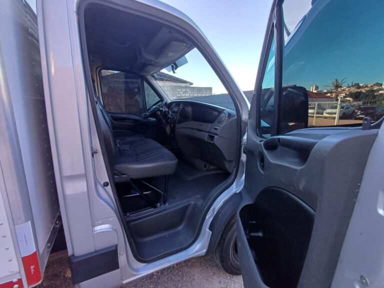 2019 IVECO DAILY 30S13CS 130